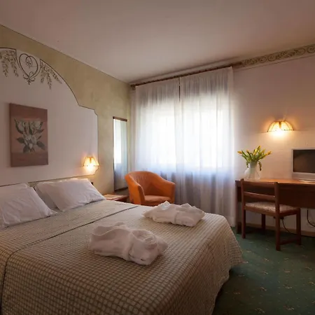 Otel Miralago Wellness - Adults Only